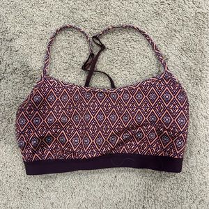 Cute design sports bra from Calia by Carrie Underwood. Size small